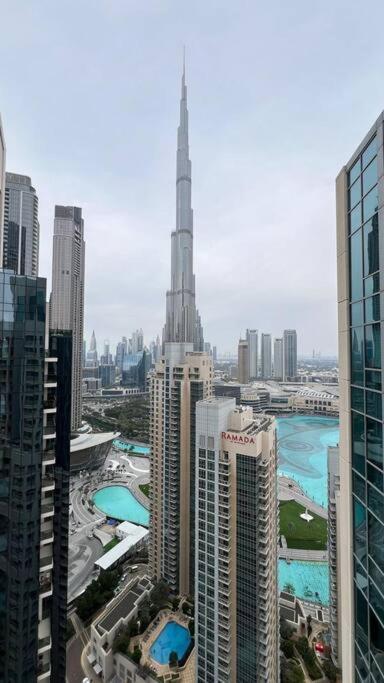 Luxury Burj Khalifa View - Mins Walking Dubai Mall Apartment Exterior photo